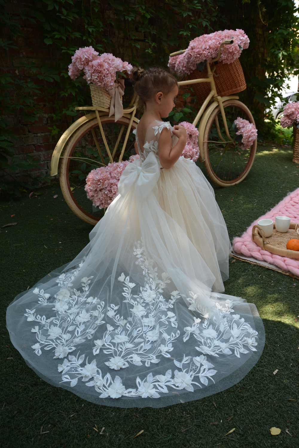 Nude Puffy Dress with floral lace