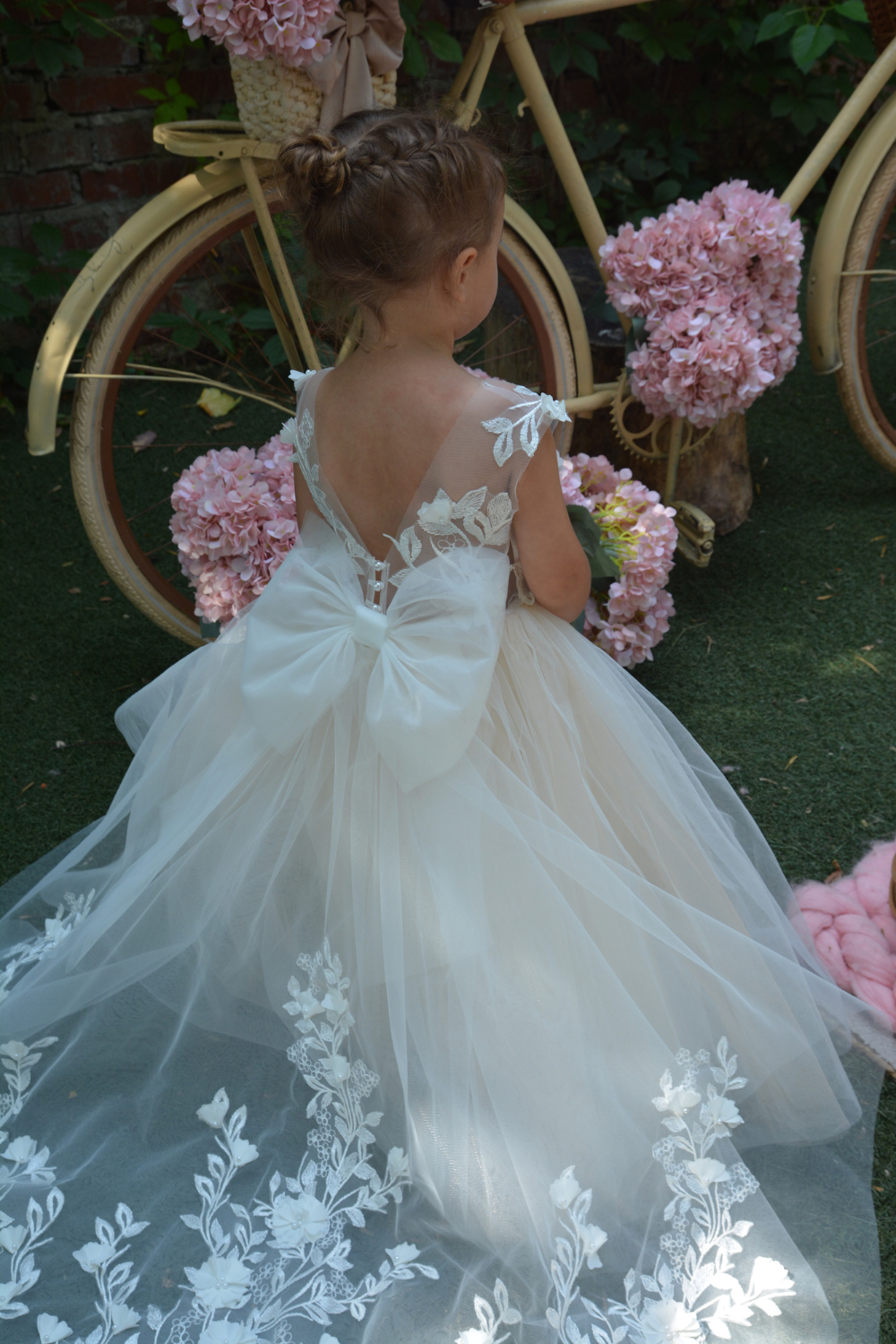 Nude Puffy Dress with floral lace