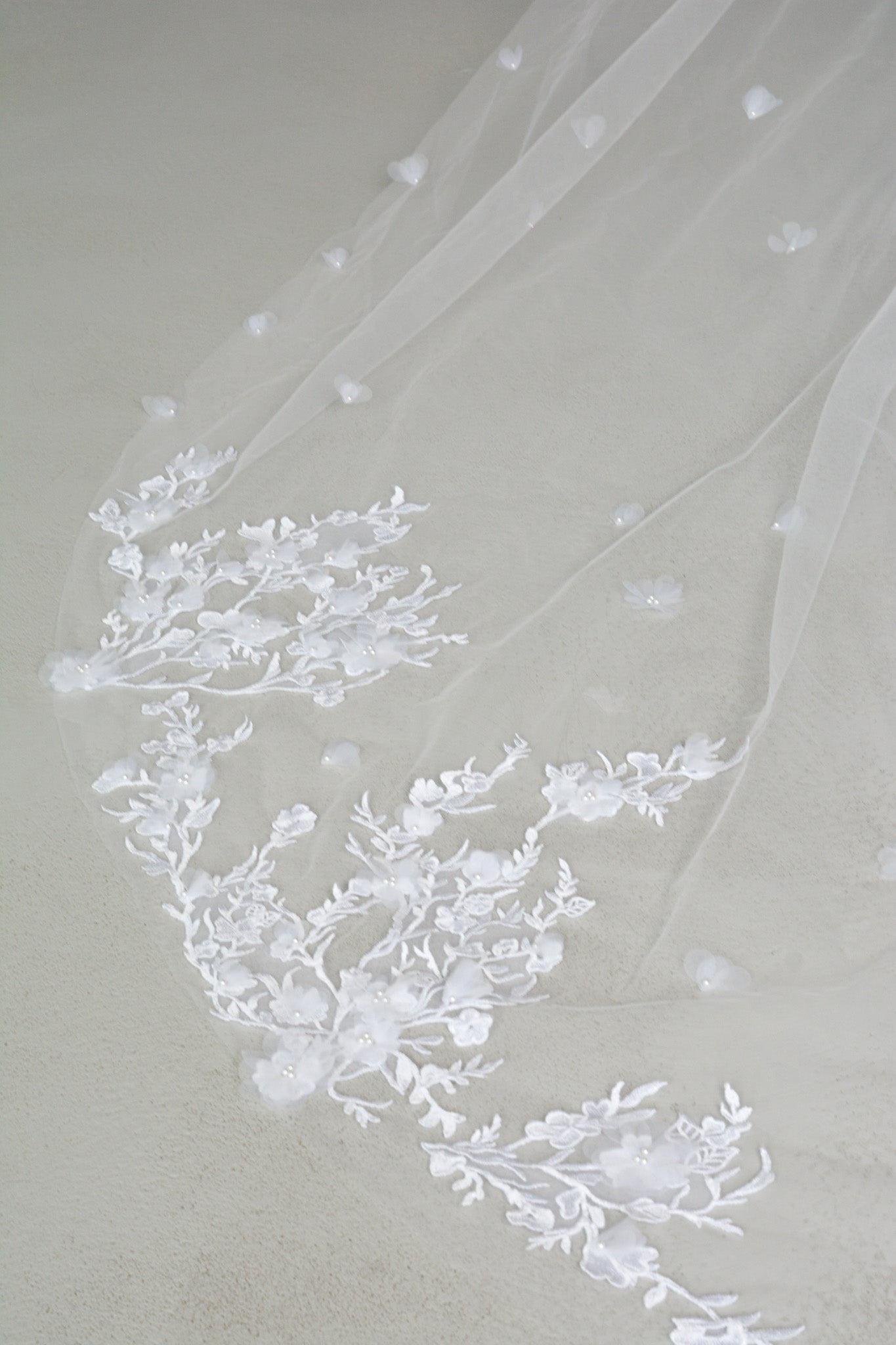 3D WEDDING VEIL WITH LACE