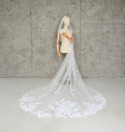 3D WEDDING VEIL WITH LACE