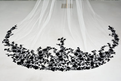 BLACK FLORAL VEIL