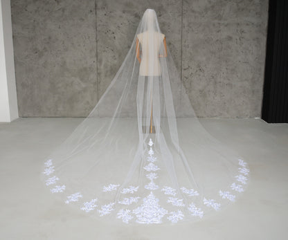 LACE WEDDING VEIL