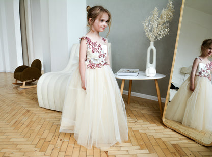 Dress with multiple color lace