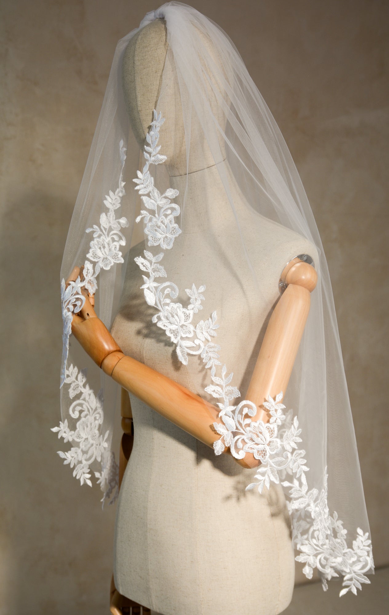 FLORAL WEDDING VEIL